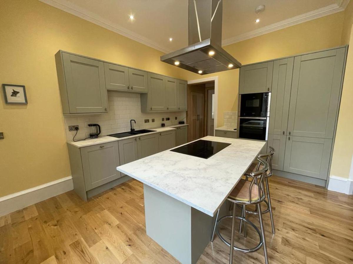 Remarkable 5Br Townhouse With Garden, Sleeps 12 Edinburgh Luaran gambar