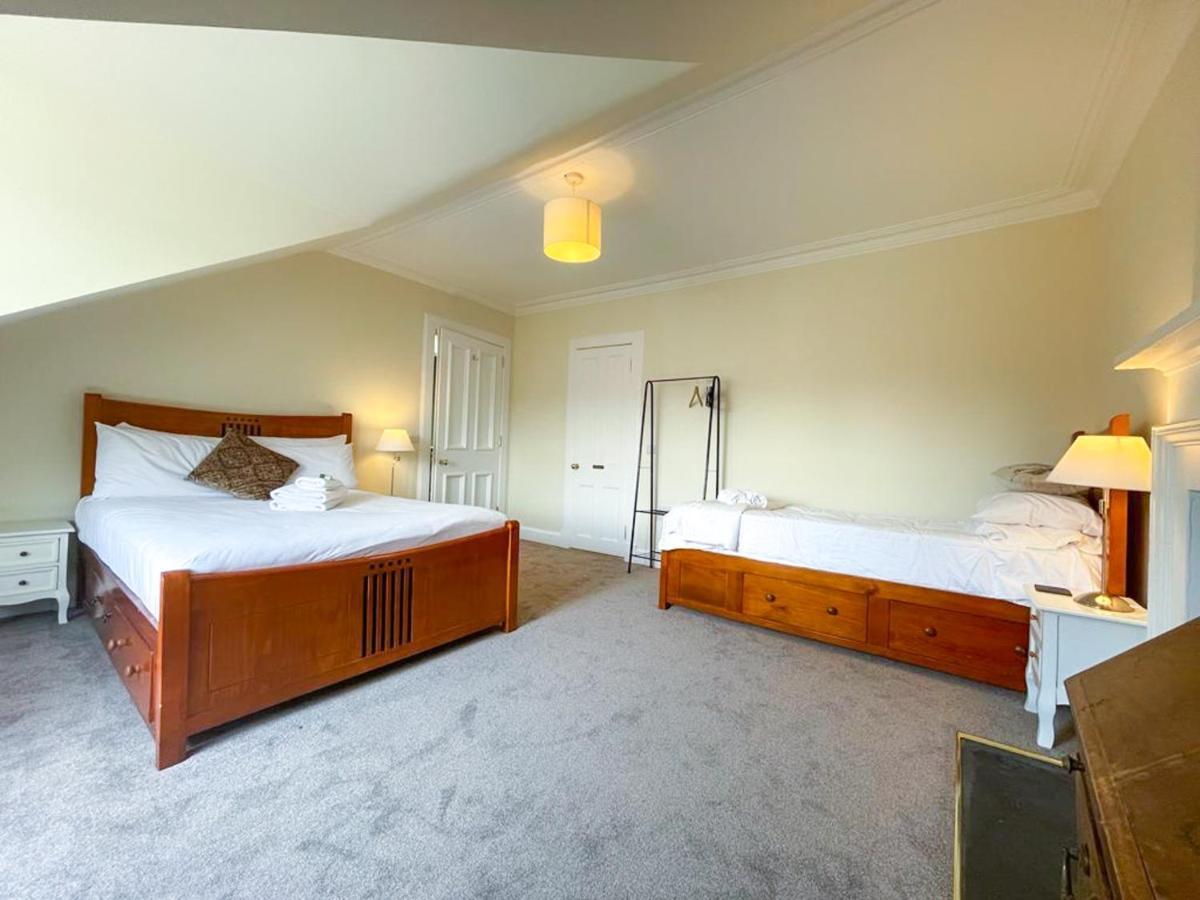 Remarkable 5Br Townhouse With Garden, Sleeps 12 Edinburgh Luaran gambar