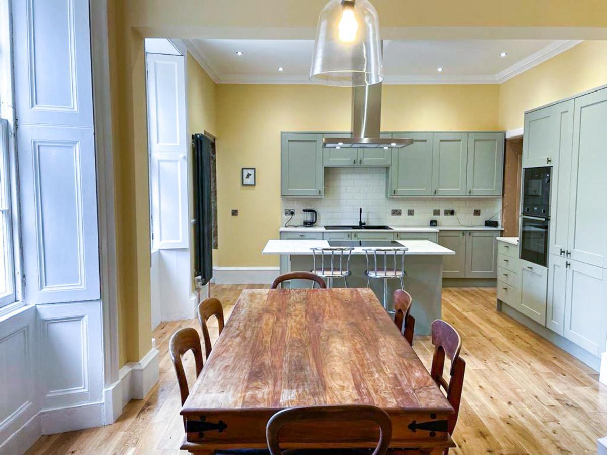 Remarkable 5Br Townhouse With Garden, Sleeps 12 Edinburgh Luaran gambar